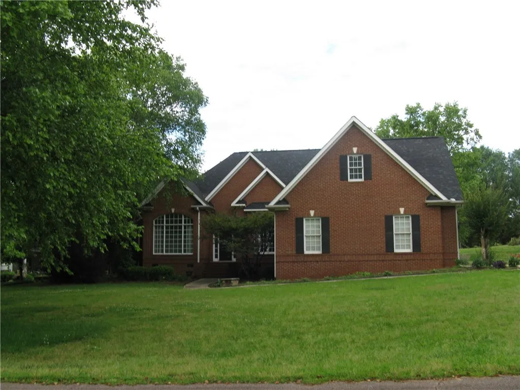 110 Raspberry Lane