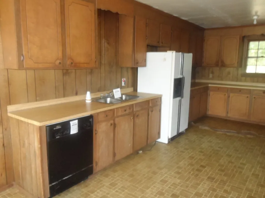 Property image 4 at 802 Dogwood Lane, Townville, SC 29689