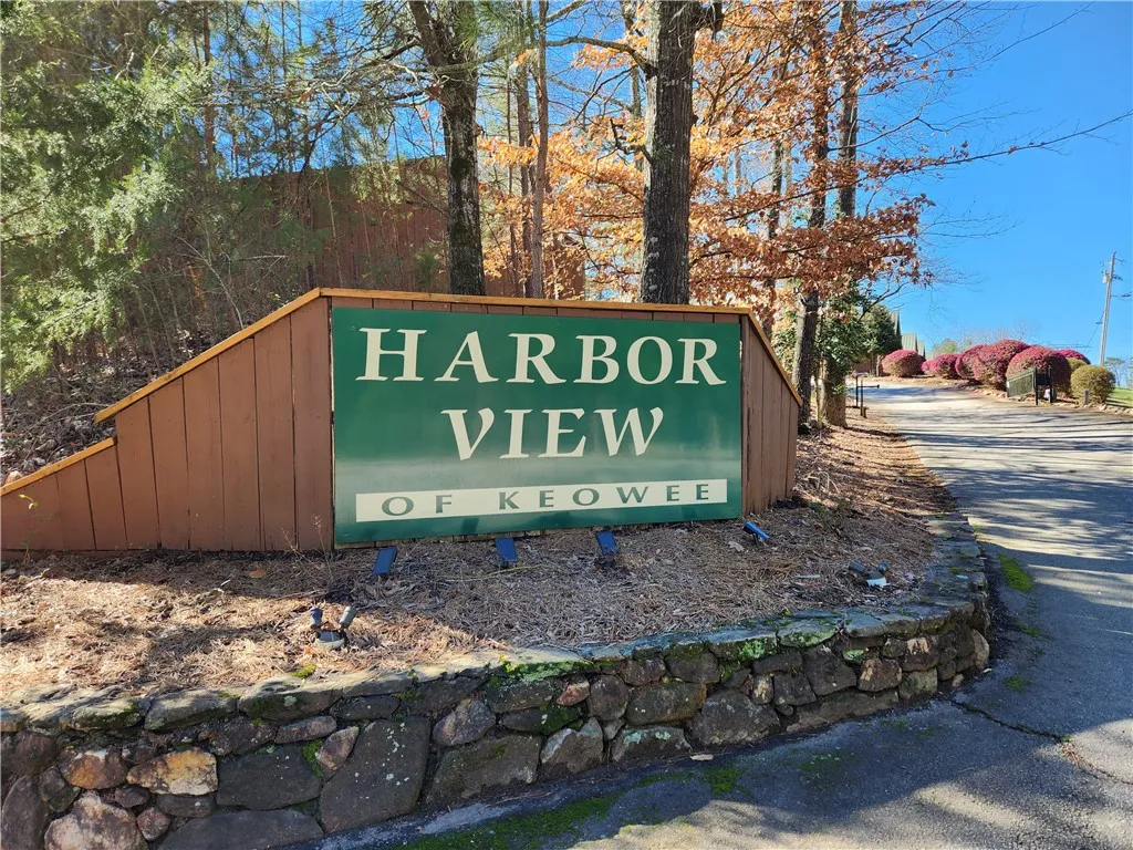 Property image 1 at 312 Kill Devil Hill, Six Mile, SC 29682