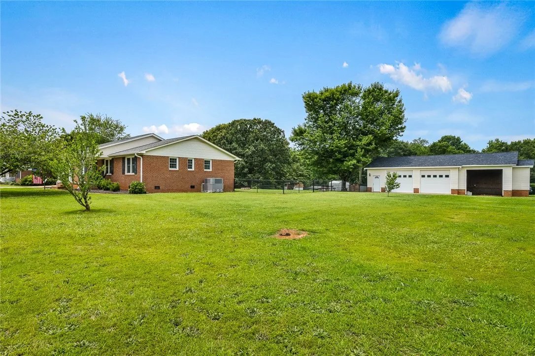 Property image 2 at 304 Hogg Road, Williamston, SC 29697