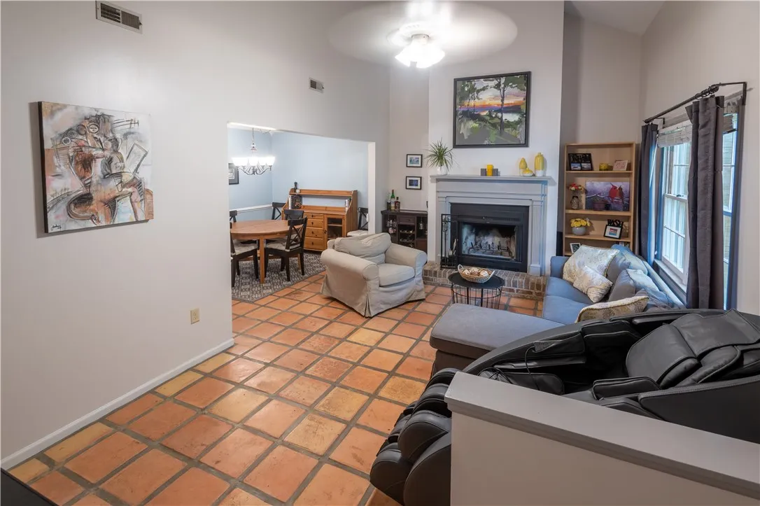 Property image 3 at 14004 Camelia Lane, Seneca, SC 29678