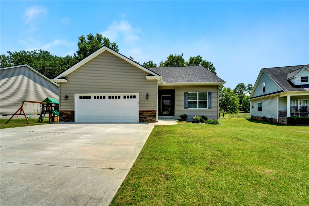Property image 1 at 217 Ashwood Lane, Anderson, SC 29625