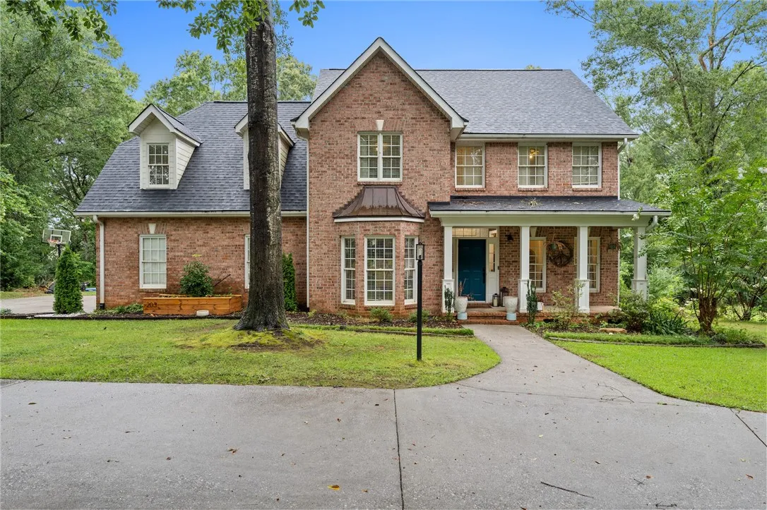 203 Ansonborough