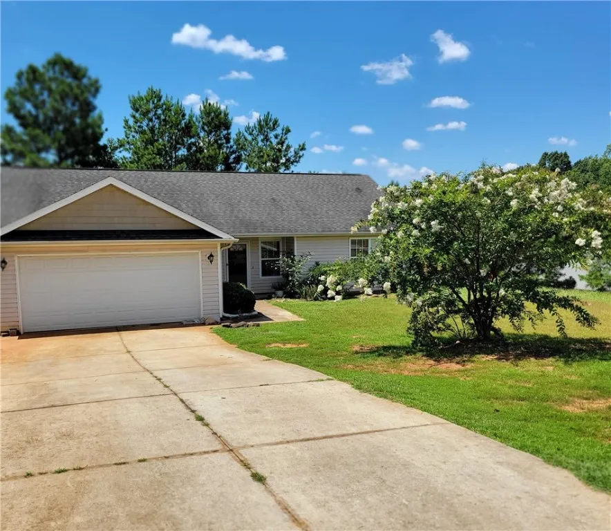 Property image 2 at 100 Lochenshire Place, Belton, SC 29627