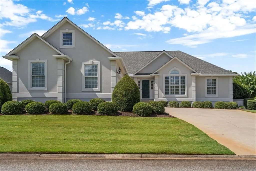 121 Bradley Park