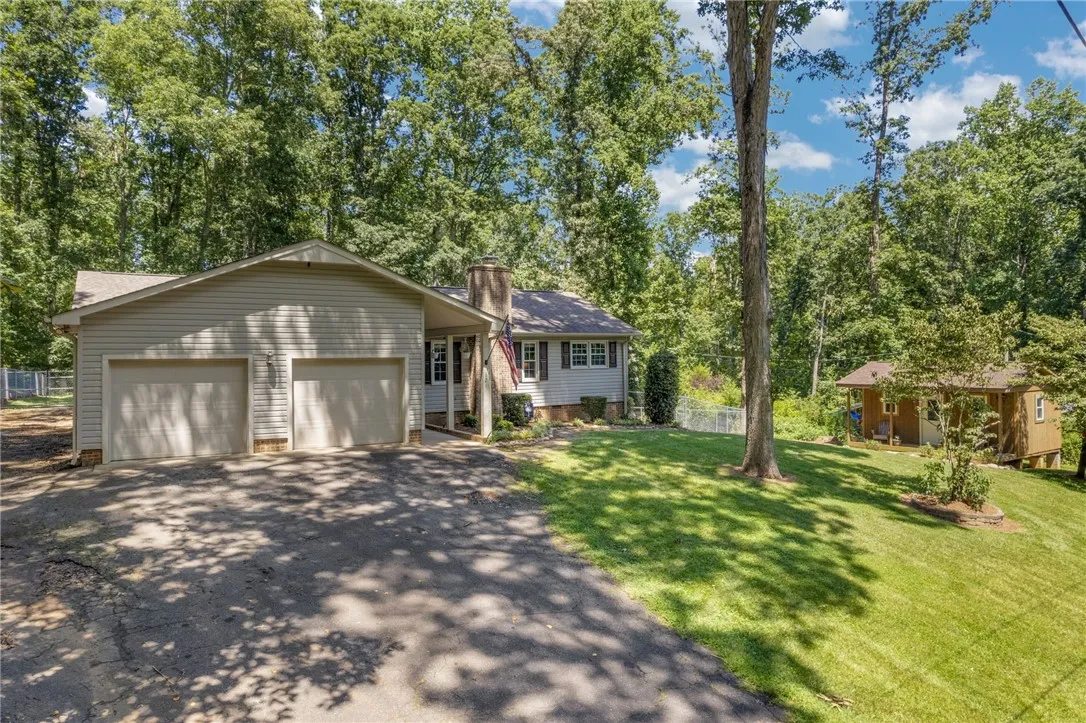 Property image 2 at 121 Spring Valley Road, Pickens, SC 29671