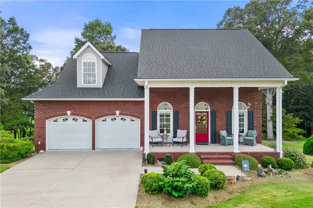 Property image 2 at 1604 Banchory Circle, Walhalla, SC 29691