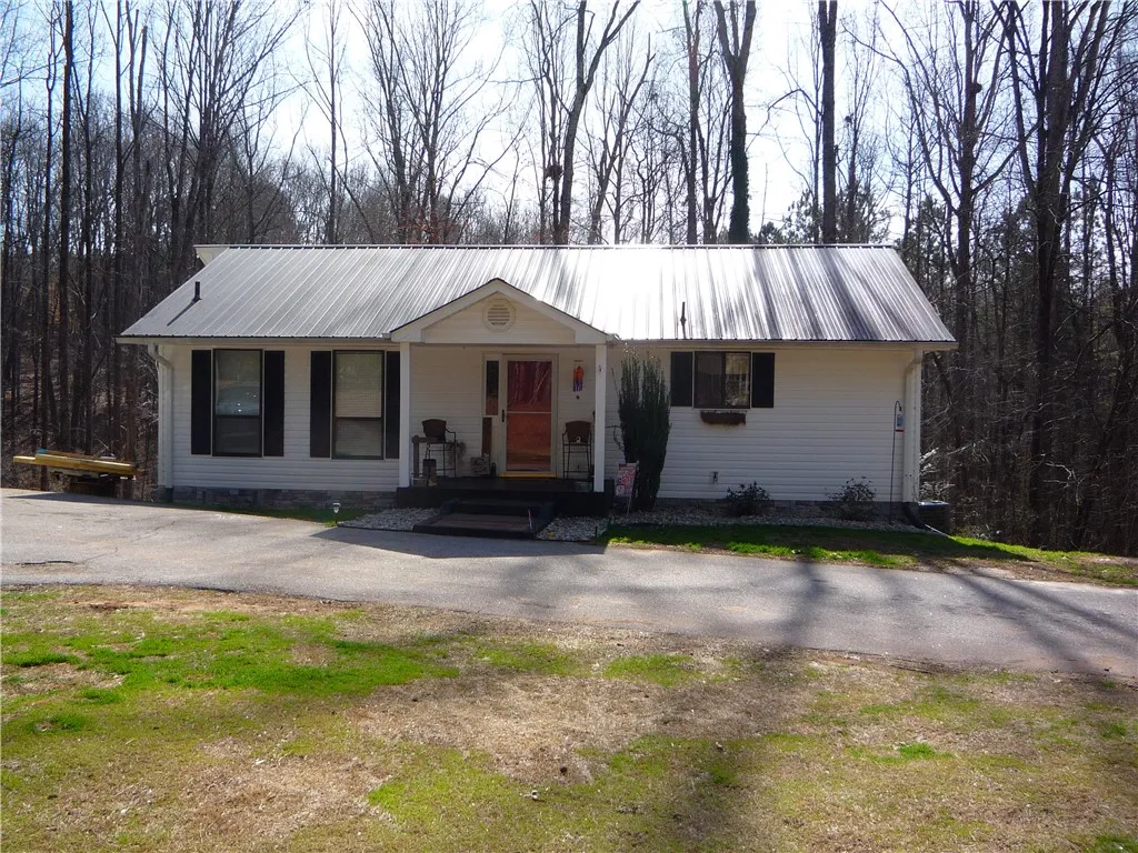 125 Brook Lane