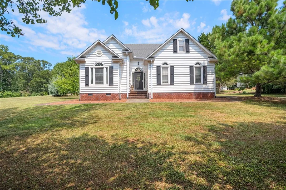 203 Westview N