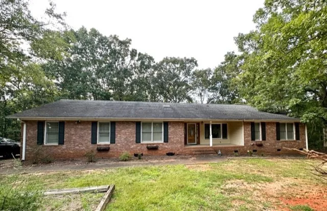 123 Laurel Lane