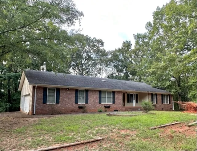 Property image 2 at 123 Laurel Lane, Townville, SC 29689