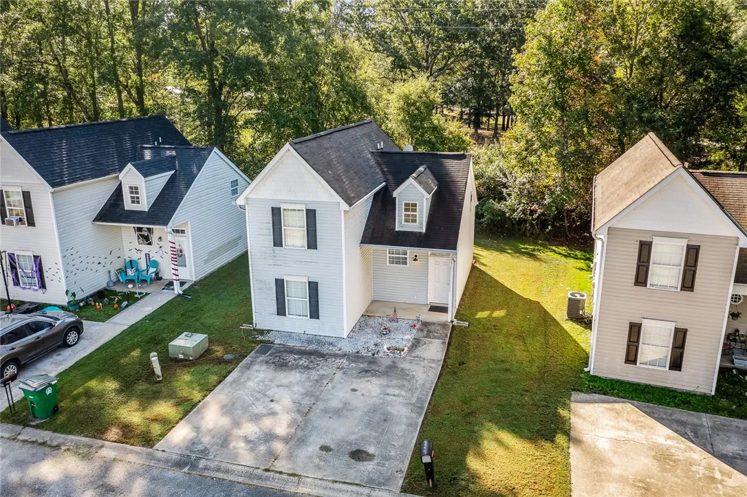 Property image 2 at 141 Crown Court, Williamston, SC 29697