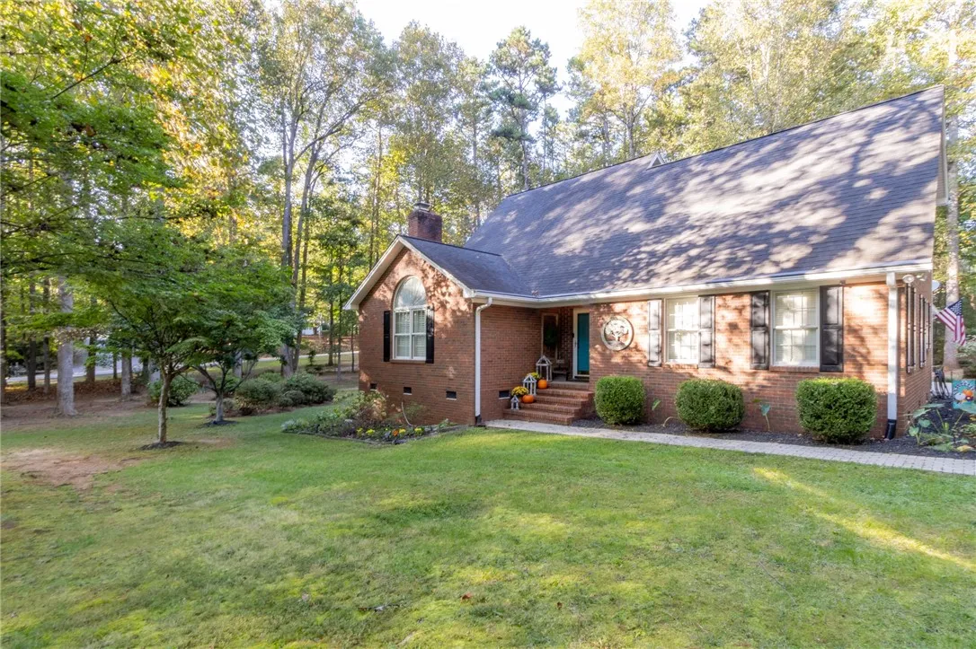 Property image 2 at 14010 Rhine Court, Seneca, SC 29672
