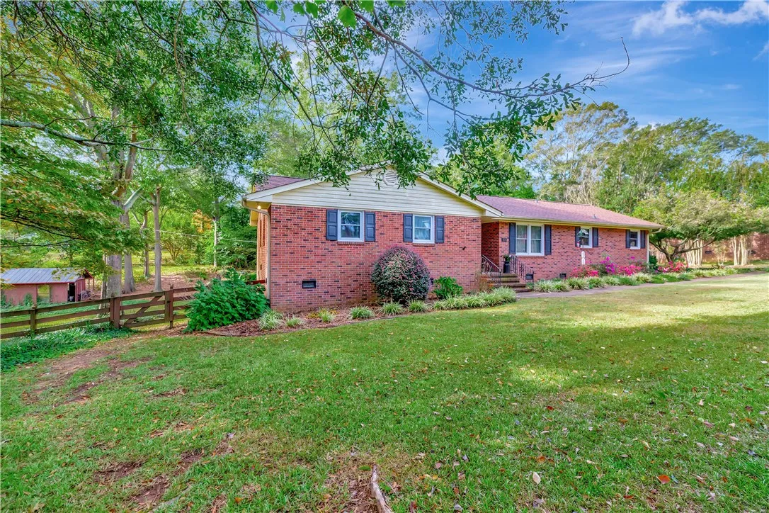Property image 1 at 416 Van Martin Road, Anderson, SC 29621