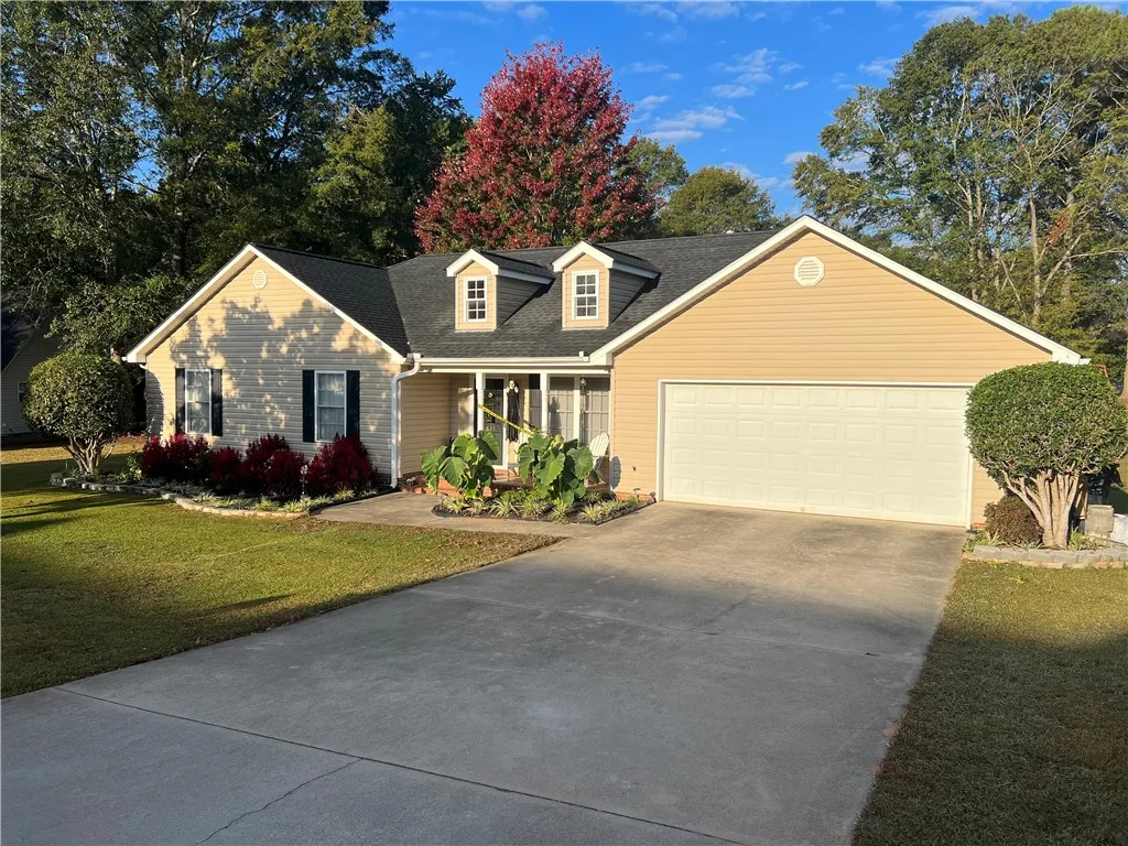 Property image 2 at 611 Laurel Creek Drive, Anderson, SC 29621