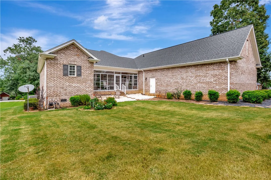 Property image 2 at 115 Engram Lane, Anderson, SC 29621