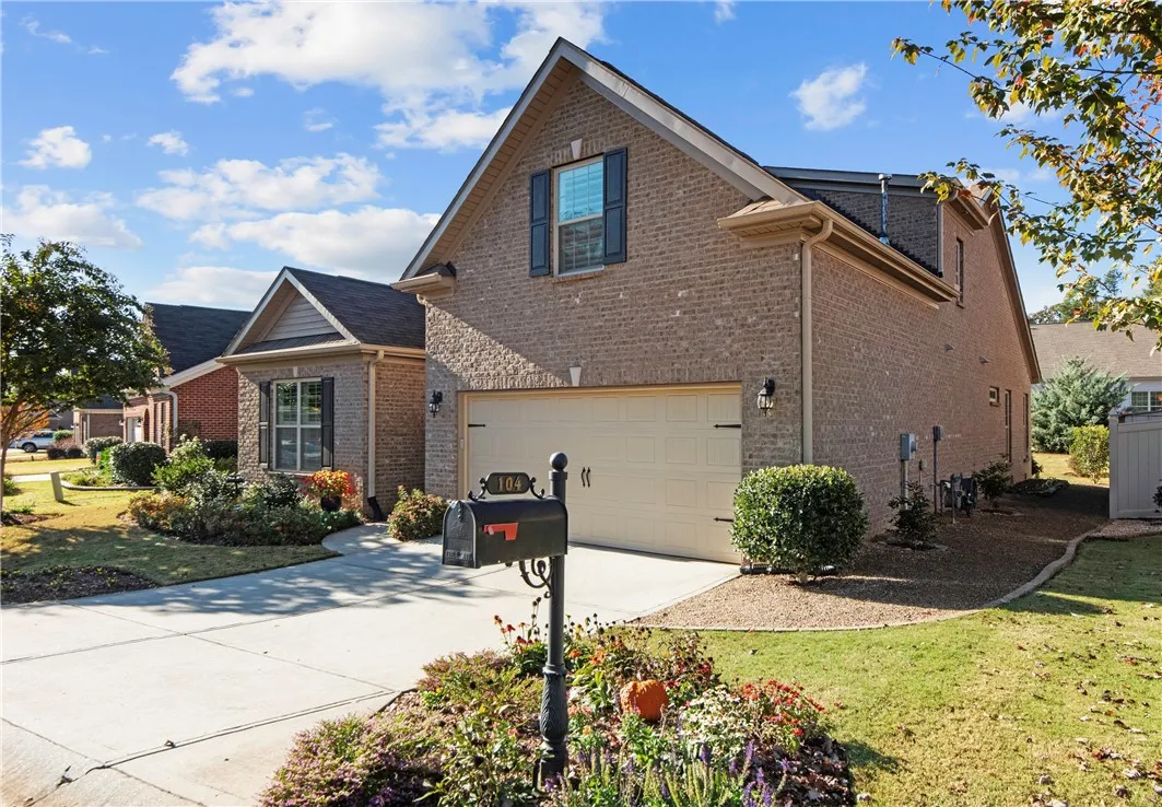 Property image 3 at 104 Golden Eagle Lane, Anderson, SC 29621