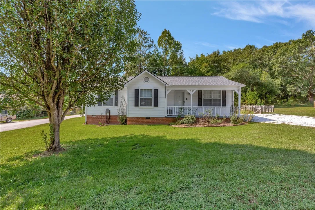 Property image 1 at 220 Wesleyan Drive, Central, SC 29630