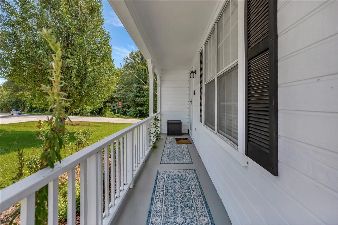Property image 4 at 220 Wesleyan Drive, Central, SC 29630