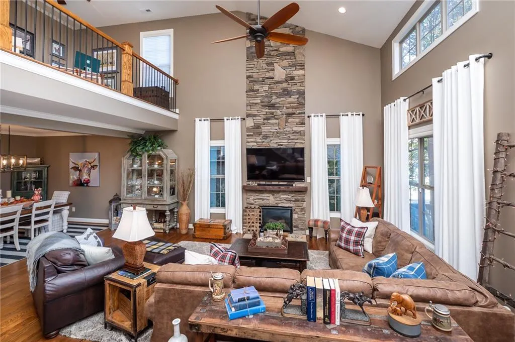 Property image 4 at 110 Breeds Hill Way, Greer, SC 29650