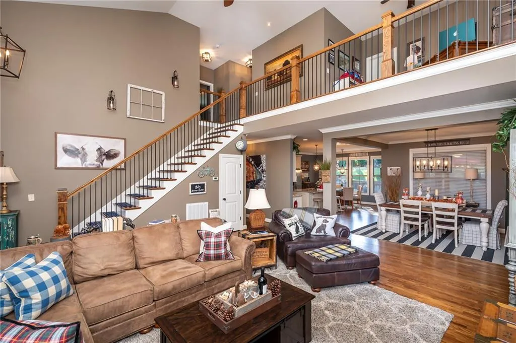 Property image 5 at 110 Breeds Hill Way, Greer, SC 29650