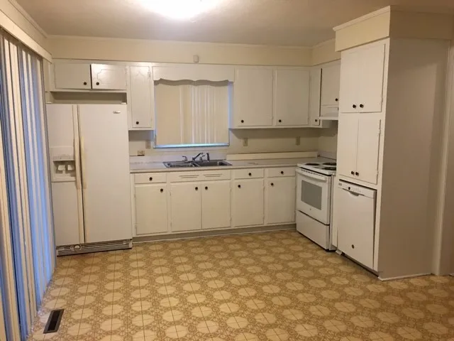 Property image 3 at 1453 E. Tamassee Lane, Seneca, SC 29672