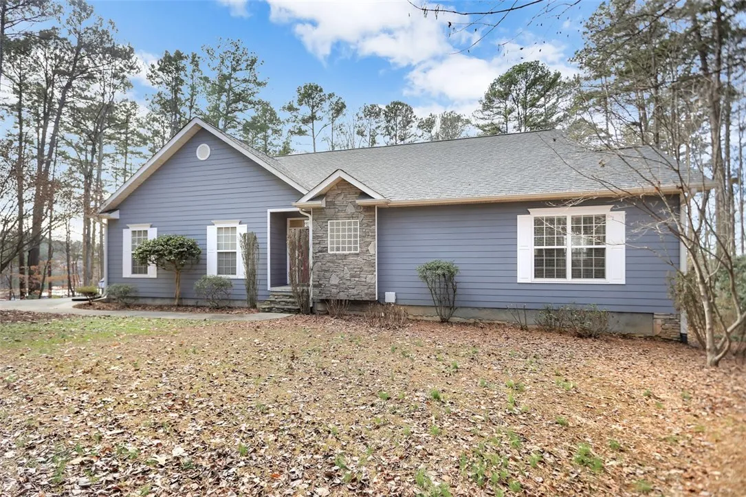 Property image 3 at 707 Marina Pointe Court, Seneca, SC 29672