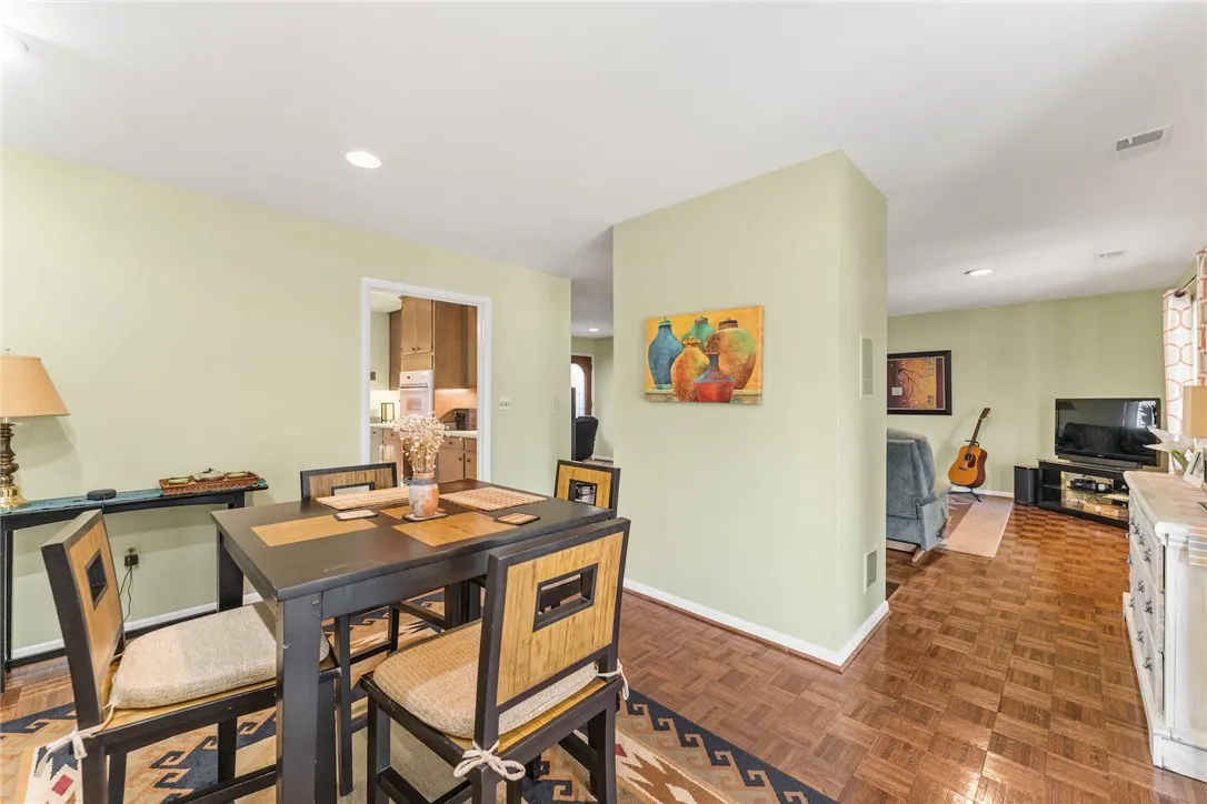 Property image 3 at 29 Hickory Way, Clemson, SC 29631