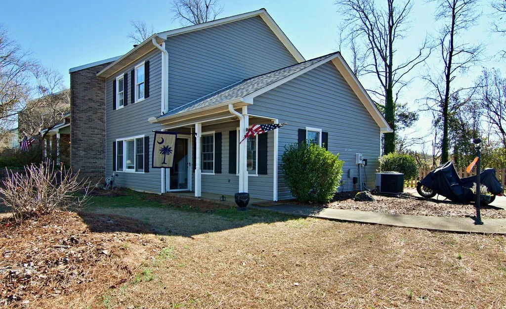 Property image 2 at 14002 Camelia Lane, Seneca, SC 29678