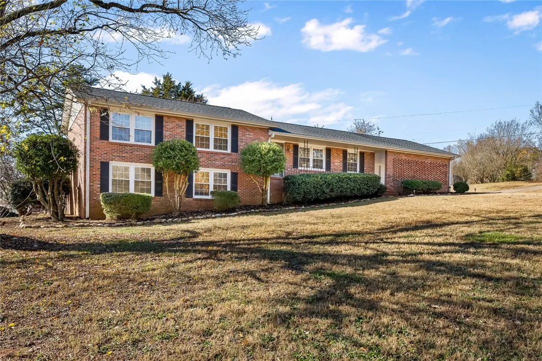 Property image 2 at 213 Nottingham Way, Anderson, SC 29621