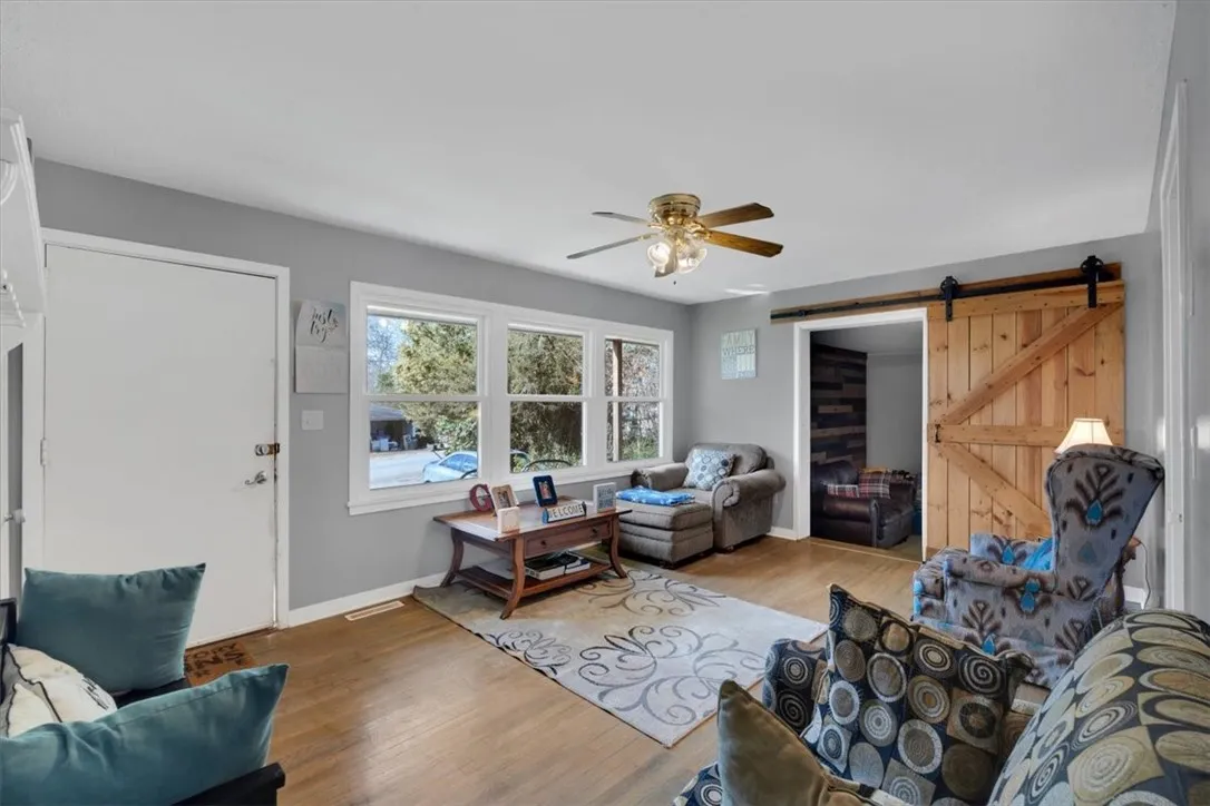 Property image 4 at 112 Pineview Drive, Liberty, SC 29657