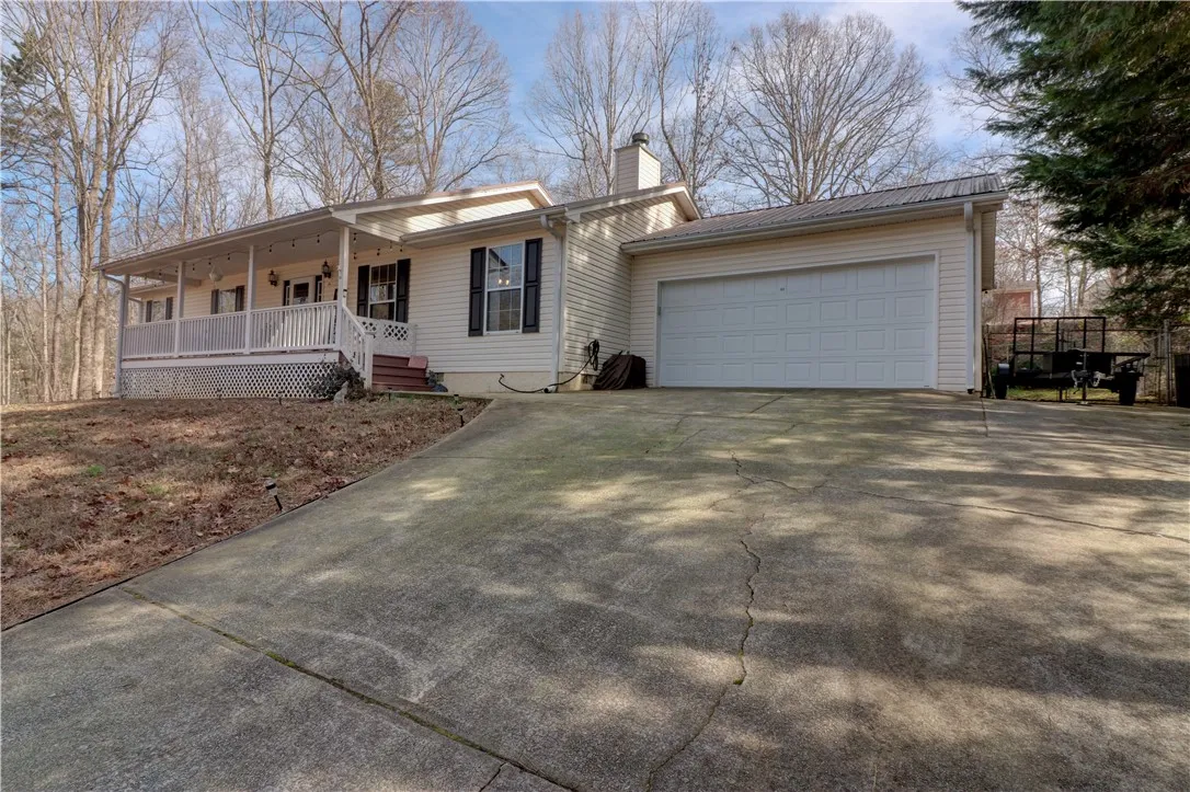 Property image 1 at 937 Crestview Drive, Seneca, SC 29678
