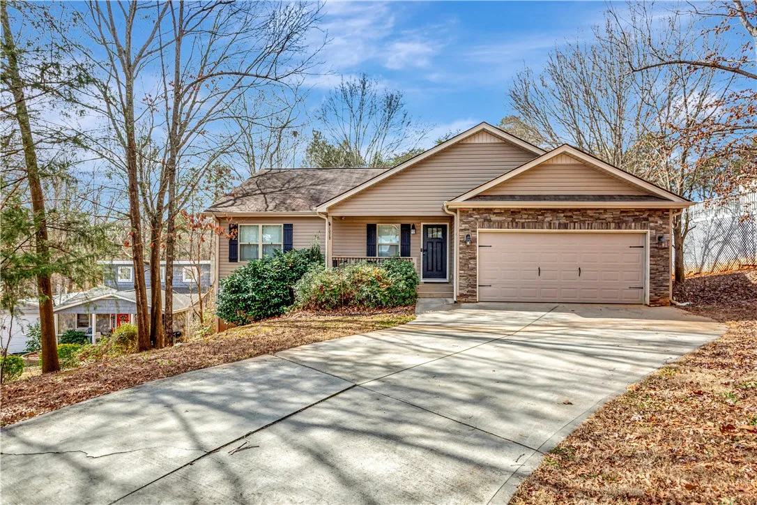 1028 Smyzer Road