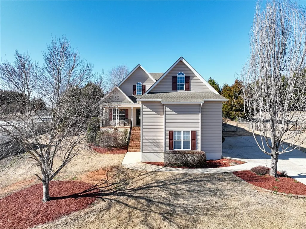 Property image 2 at 3 Anastasia Court, Easley, SC 29642