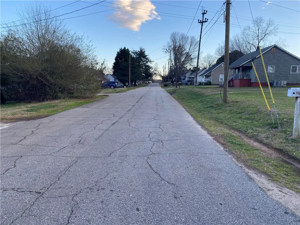 Property image 2 at 3 Byrnes Street, Liberty, SC 29657