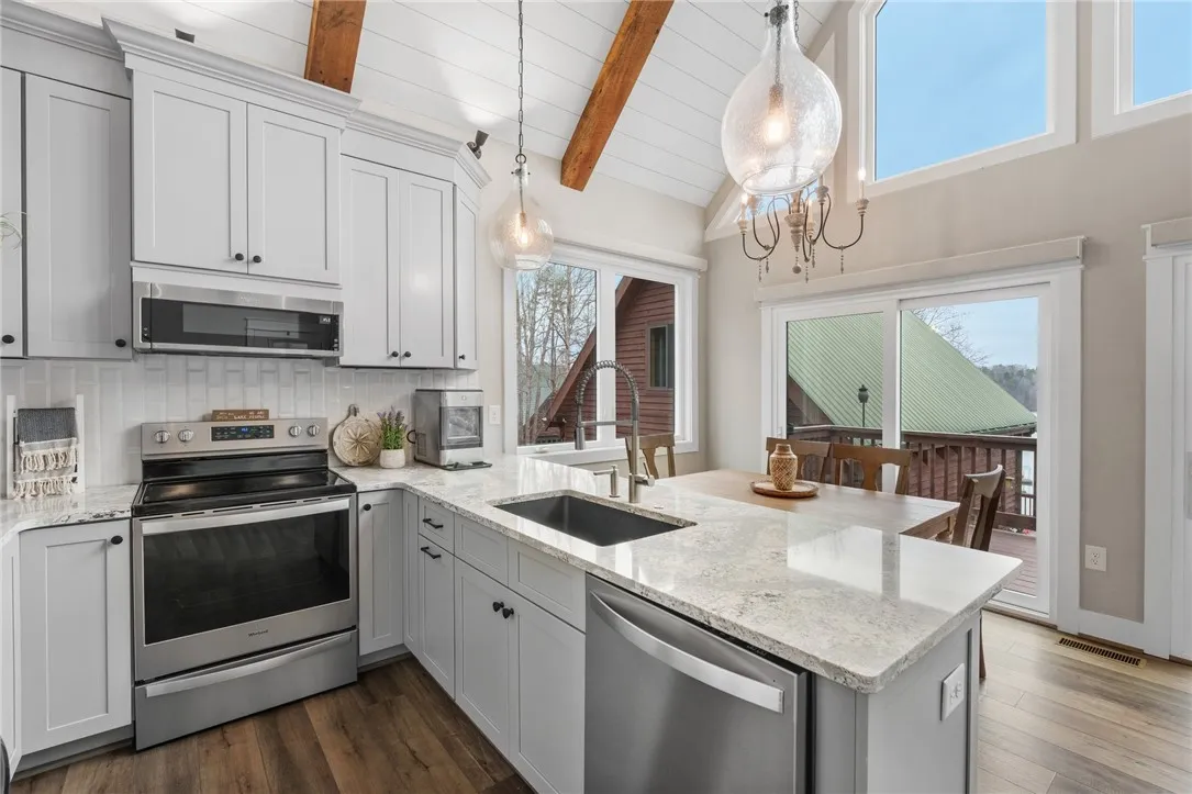 Property image 4 at 113 Knots Lane Lane, Six Mile, SC 29682