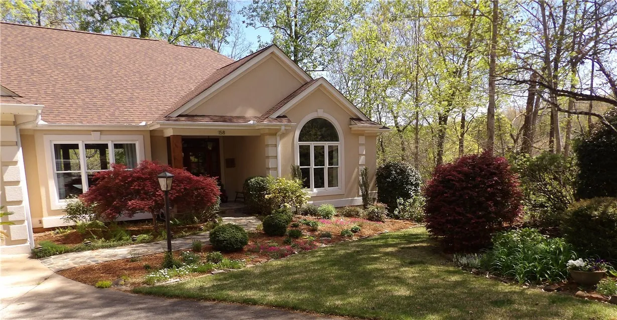 Property image 2 at 158 Bay View Drive, Seneca, SC 29672