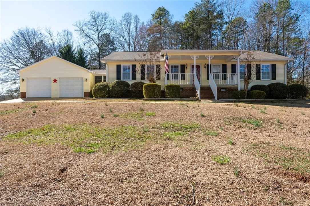 Property image 3 at 407 Saluda Road, Williamston, SC 29697