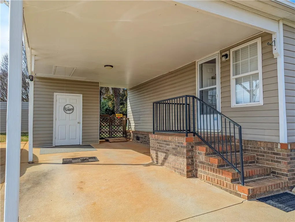 Property image 4 at 102 Lauren Flynn Drive, Anderson, SC 29626