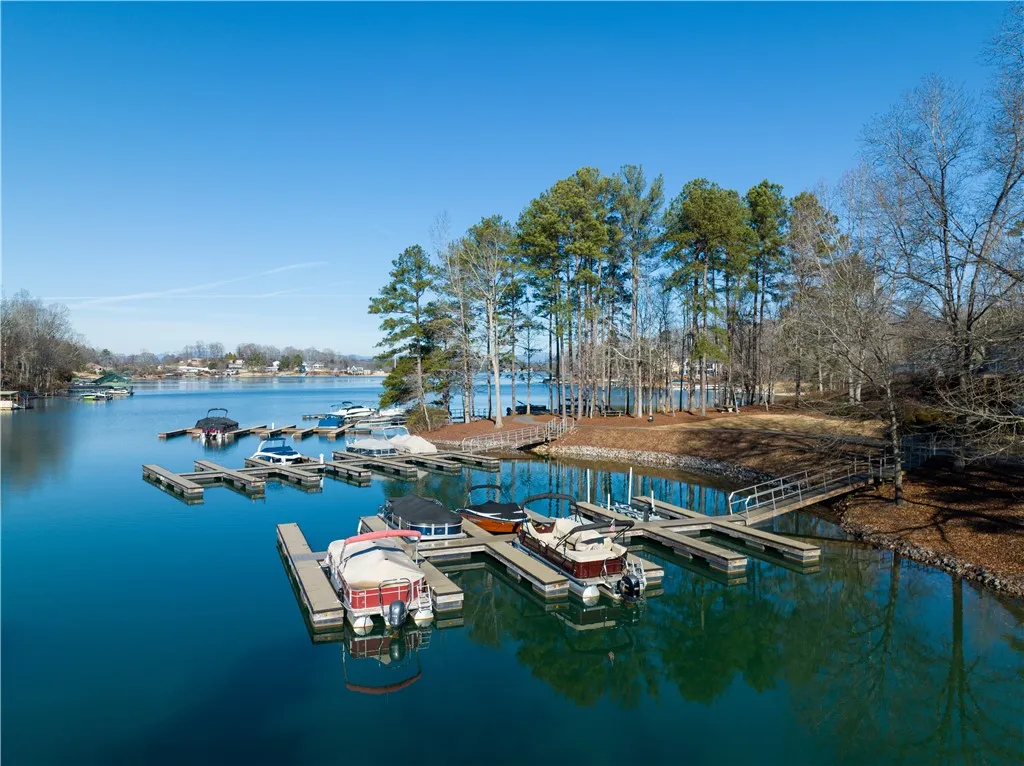 Property image 4 at 210 Summit Drive, Seneca, SC 29672