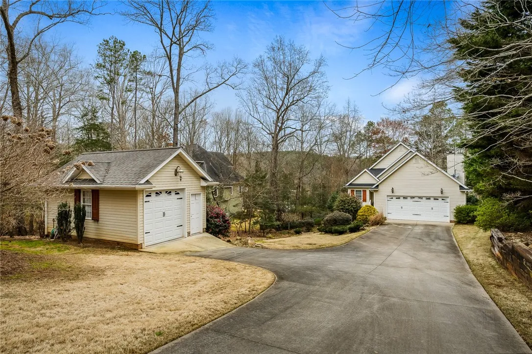 113 Paradise Circle