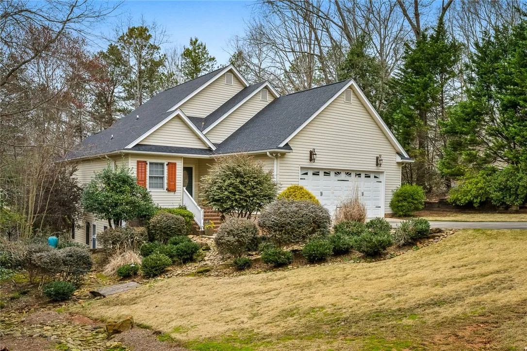 Property image 3 at 113 Paradise Circle, Townville, SC 29689