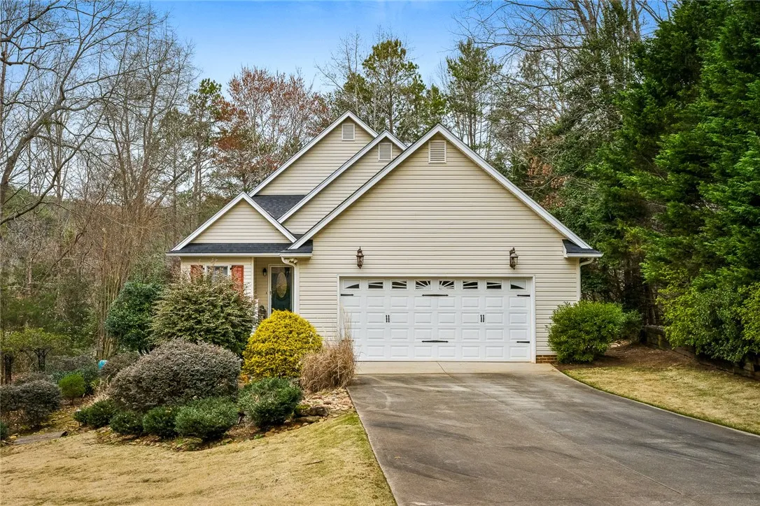 Property image 5 at 113 Paradise Circle, Townville, SC 29689