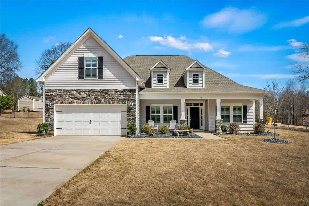 489 Twin View Drive