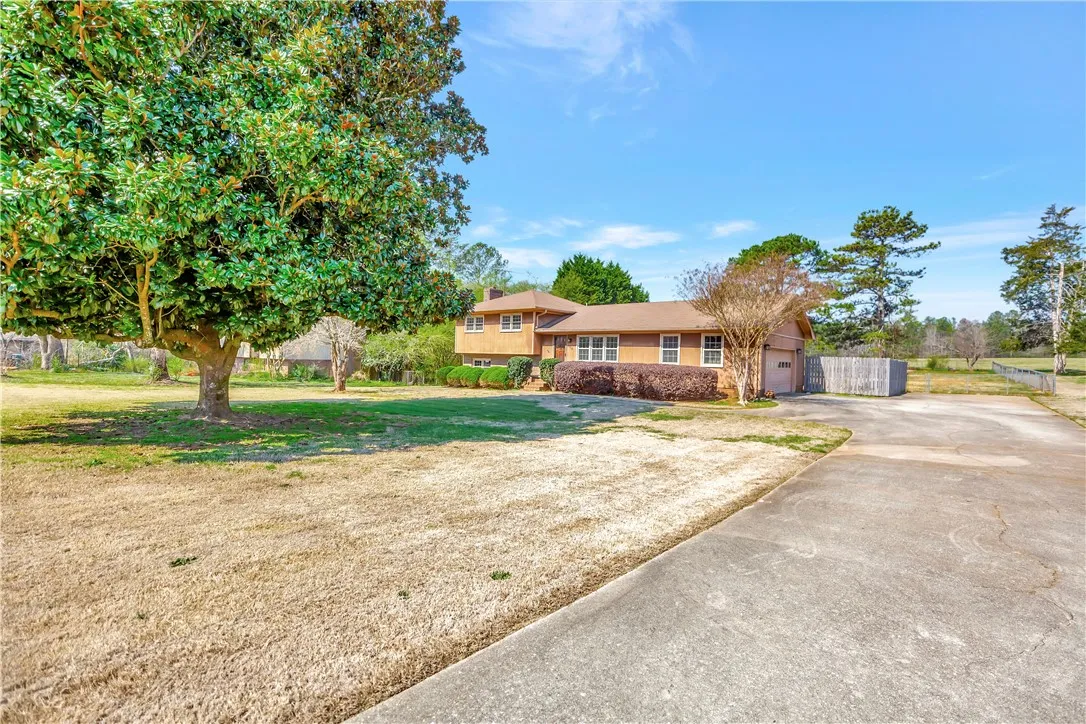 Property image 2 at 108 Stonebrook Drive, Seneca, SC 29672