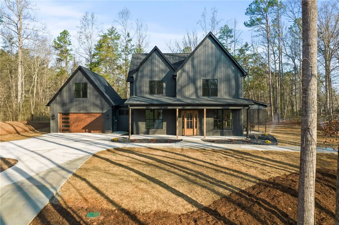 Property image 1 at 403 Boaters Row, Fair Play, SC 29643