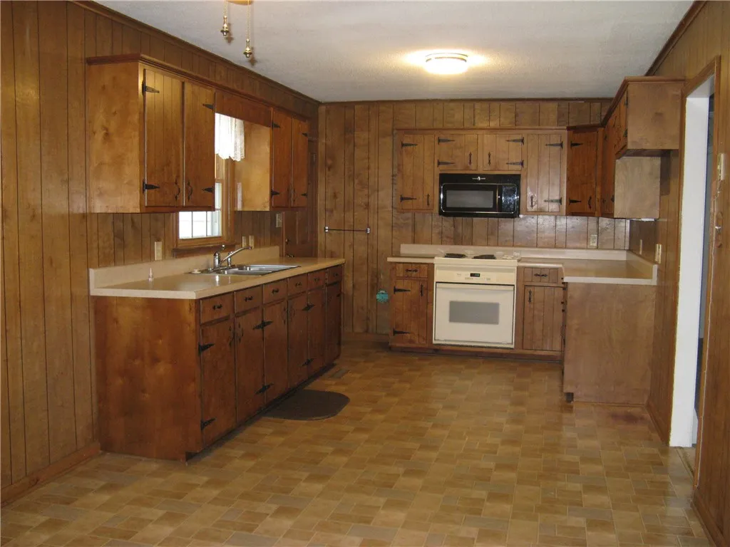 Property image 4 at 209 Park Drive, Iva, SC 29655