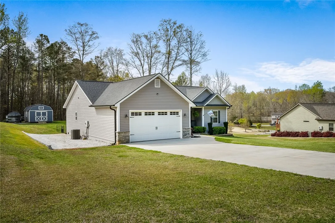 Property image 2 at 10007 Tokeena Path Drive, Seneca, SC 29678