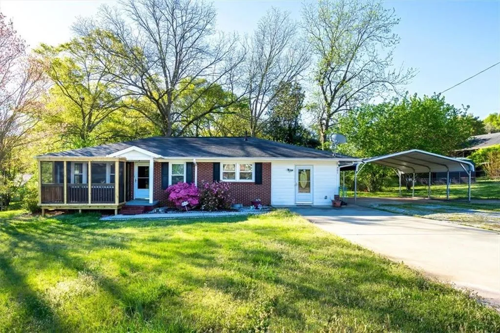 Property image 3 at 406 Overbrook Drive, Seneca, SC 29678