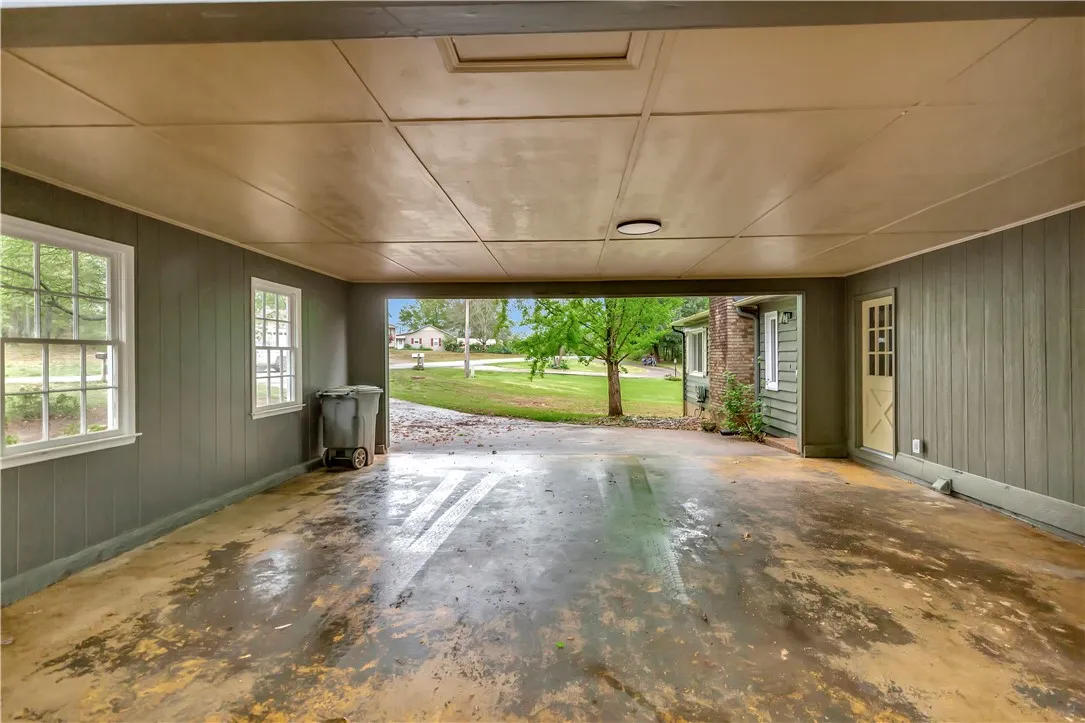 Property image 3 at 309 Meadow Drive, Seneca, SC 29678